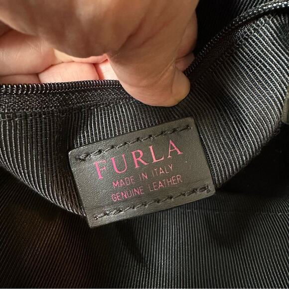 FURLA Black Woven Caos Leather Shoulder bucket bag with Textured Design - Picture 9 of 11